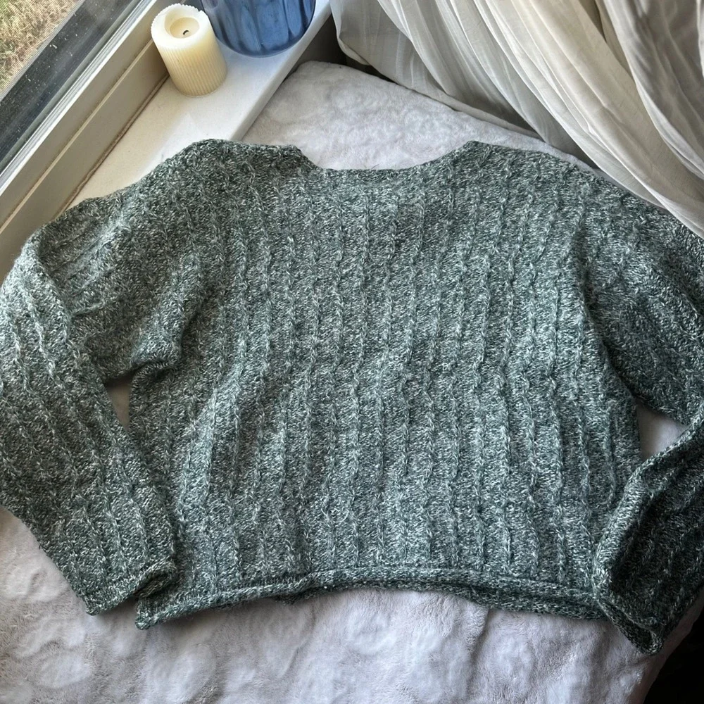 Cropped Chunky Knit Green Marled Sweater Minimalist Wool Blend